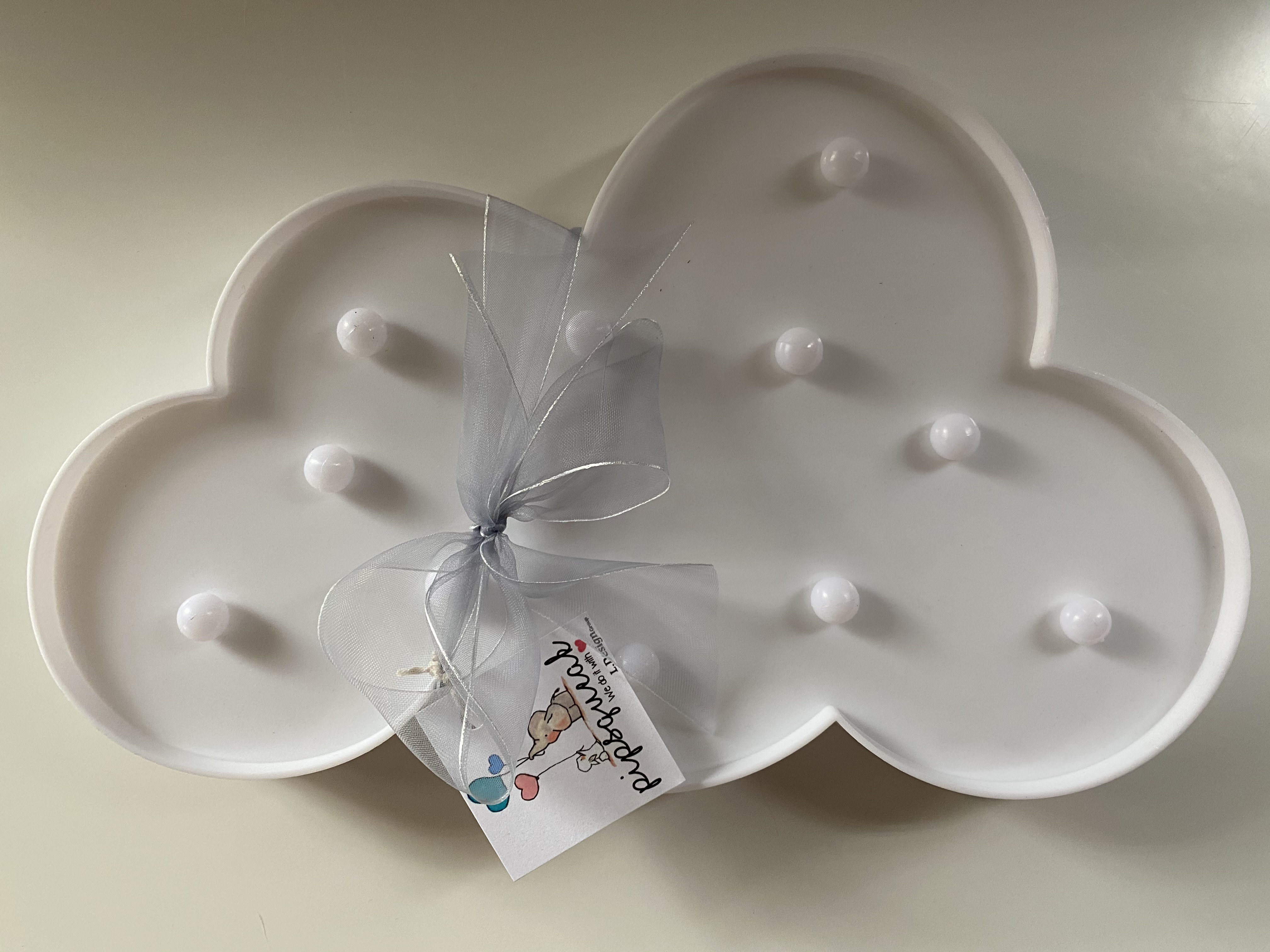 cloud-wall-light-white-battery-operated